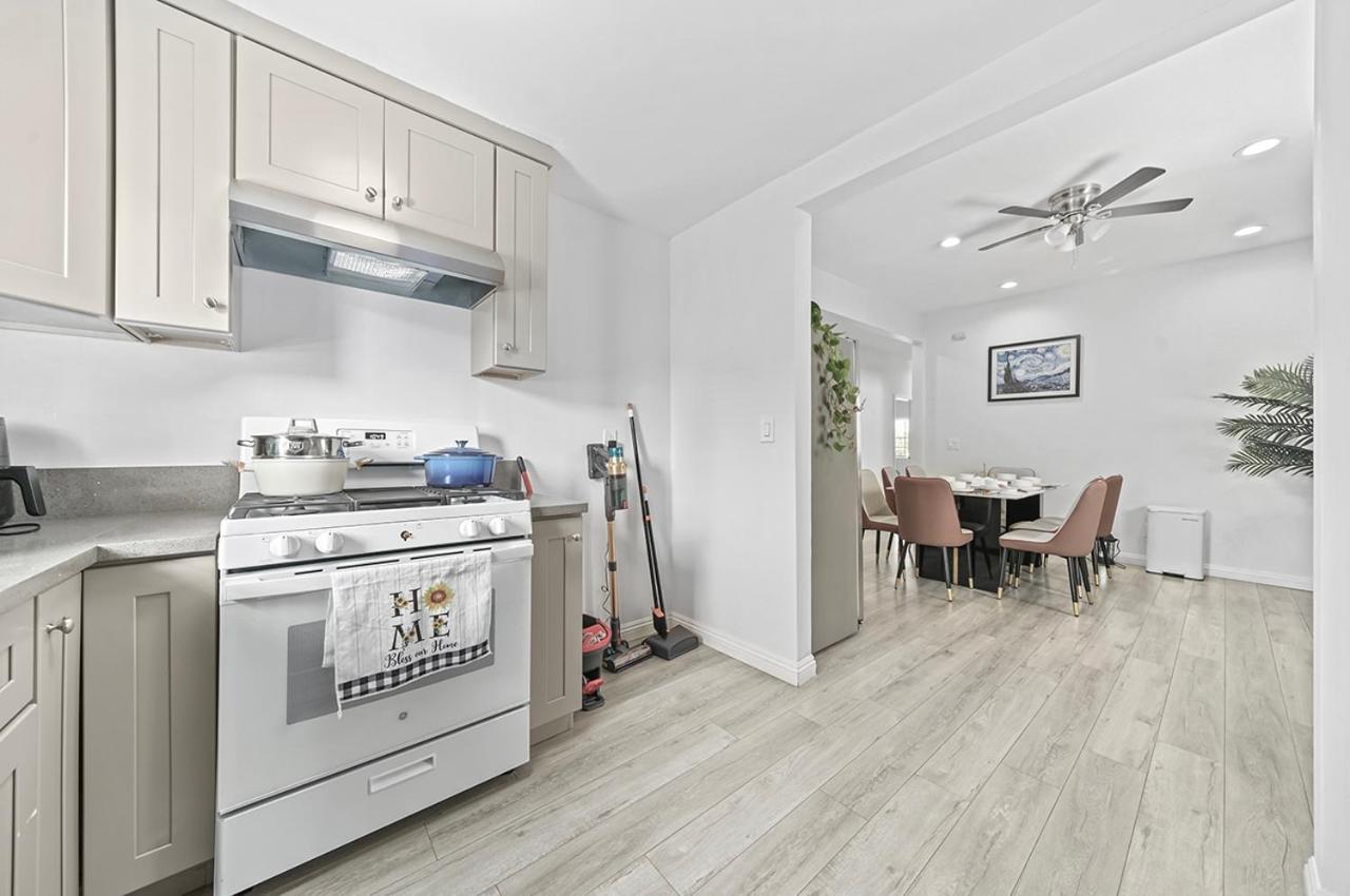 Ferienhaus Great Location Oasis W Huge Backyard Near Dtla ,usc ,ktown Los Angeles