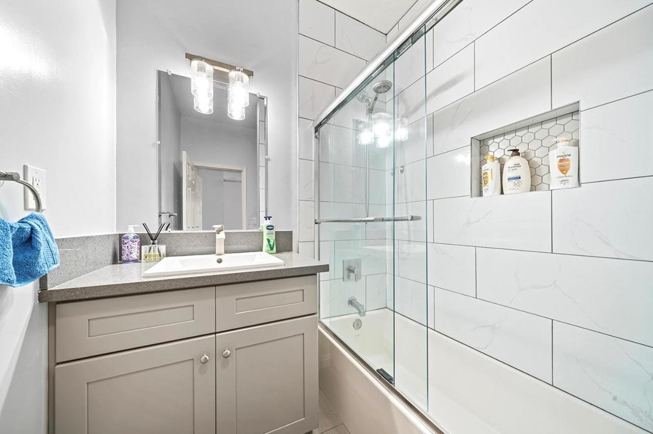 Great Location Oasis W Huge Backyard Near Dtla ,usc ,ktown Ferienhaus